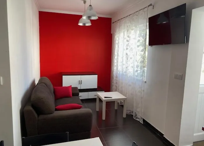 Swordfish Heart Of Town * Peniche